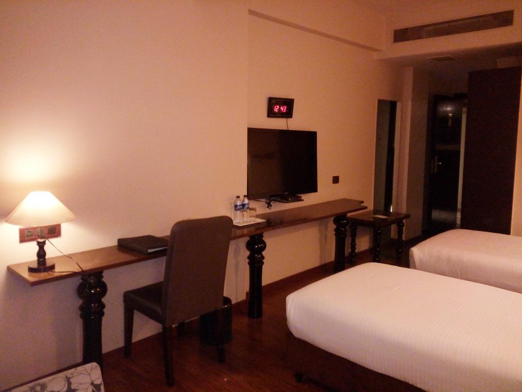 Best Western Plus O2 Indore Exterior photo