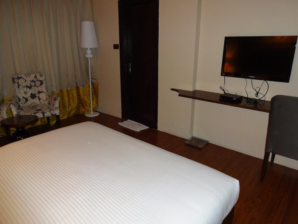 Best Western Plus O2 Indore Exterior photo